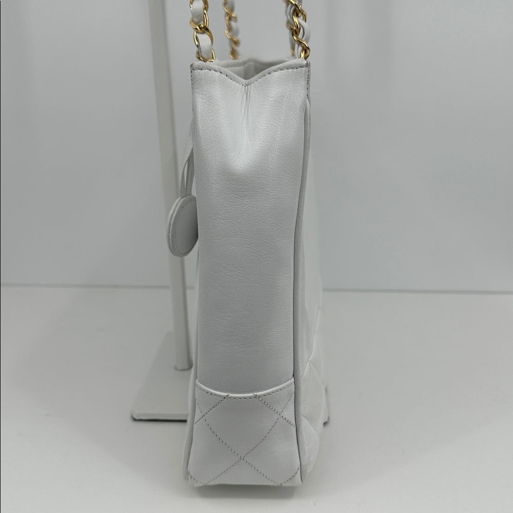 Authenticated CHANEL Quilted Shoulder Bag- White - Picture 7 of 16